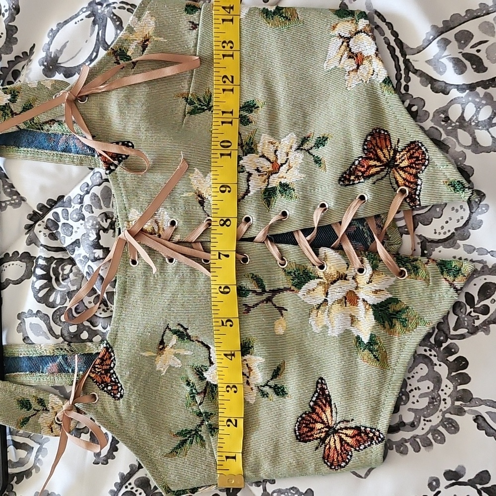 Nature-themed Corset Top - Picture 10 of 11